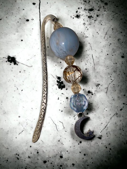 Serene Blue & Green Beaded Bookmarks – Elevate Your Reading Experience and Delight Gift Recipients