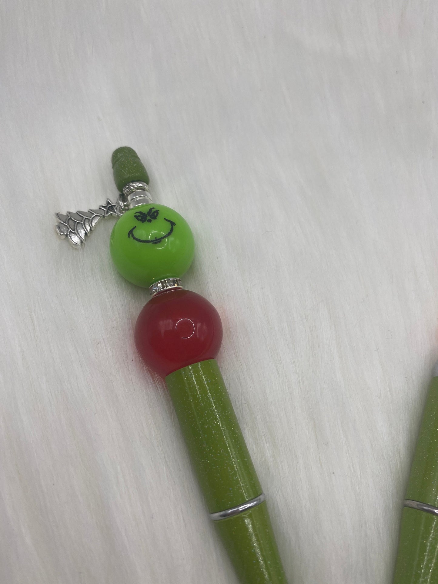 Stylish Customized Beaded Pens – The Ultimate Gift for Office Lovers and Creative Mind