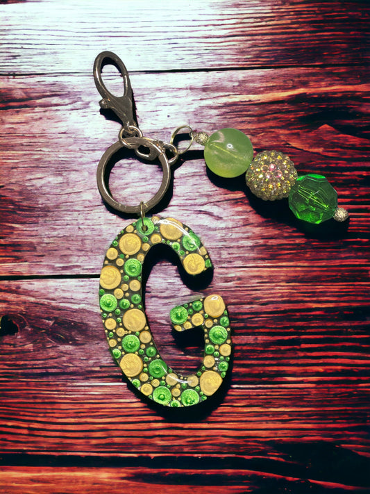 Dot Art Letter G Keychain: Bubblegum Bead Bag Charm