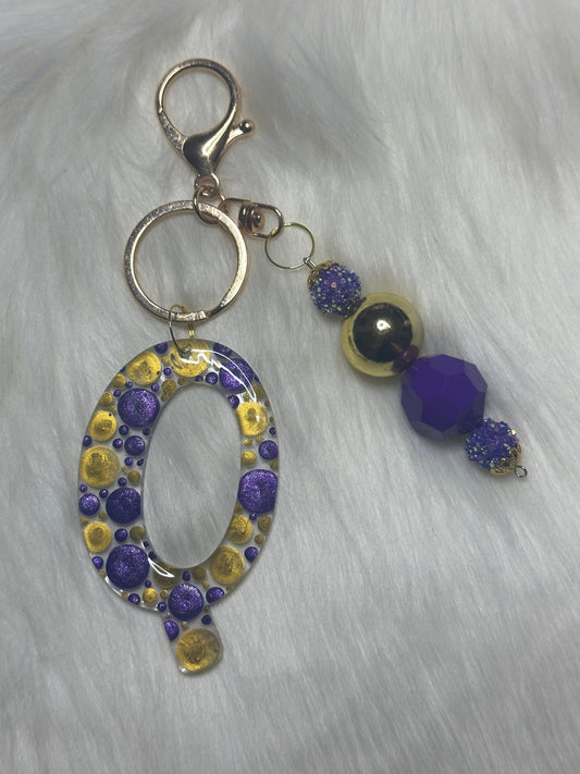 Dot Art Letter Q Keychain: Bubblegum Bead Monogram Bag Charm