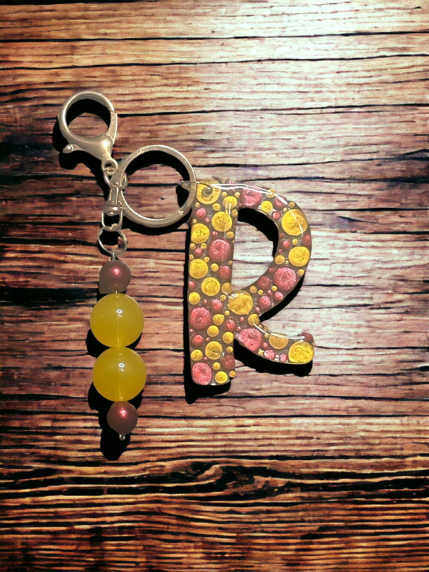 Dot Art Letter R Keychain: Bubblegum Bead Monogram Bag Charm