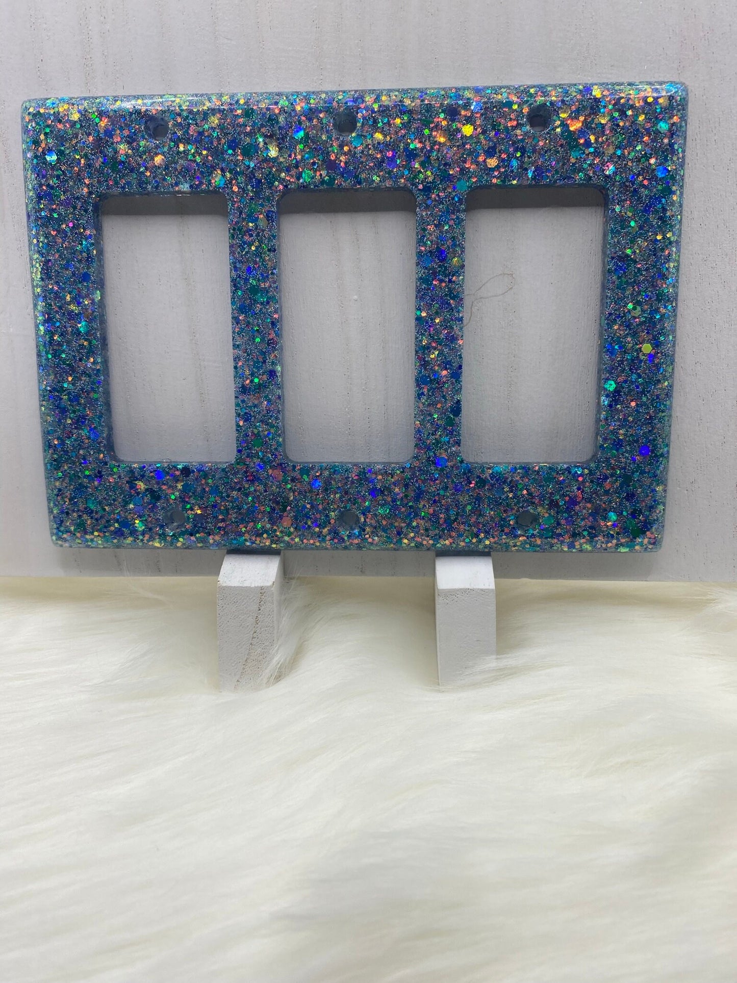 Glitter Triple Light Switch Cover: US Standard Outlet