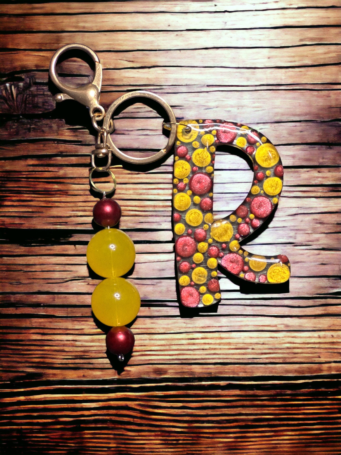 Dot Art Letter R Keychain: Bubblegum Bead Monogram Bag Charm