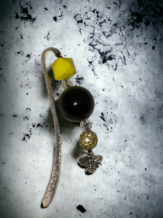 Golden Glow Beaded Bookmarks – Perfectly Crafted for Avid Readers