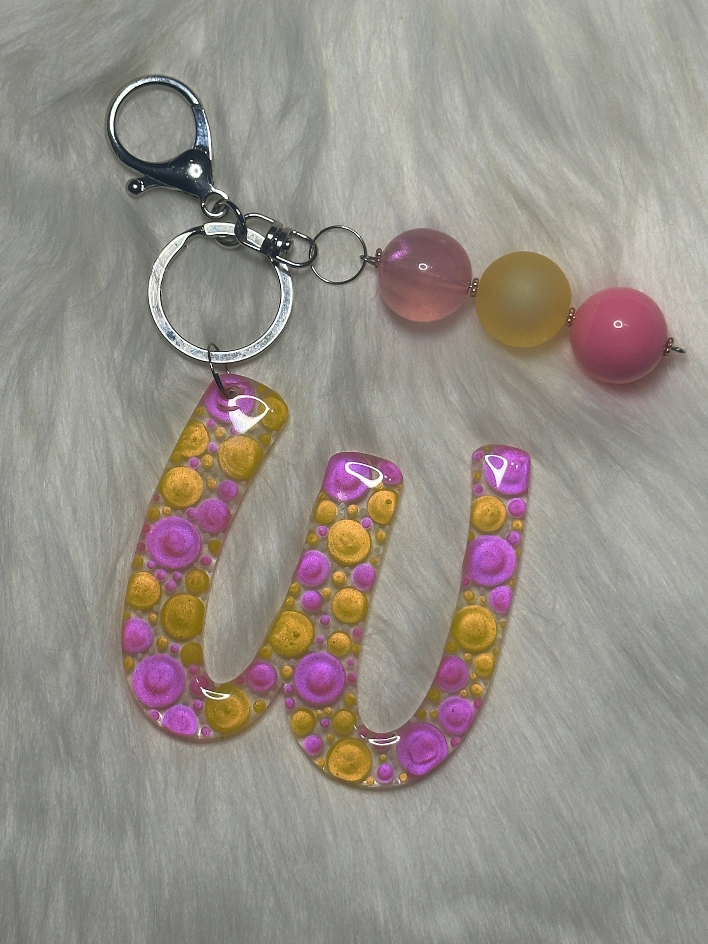 Dot Art Letter W Keychain: Bubblegum Bead Monogram Bag Charm